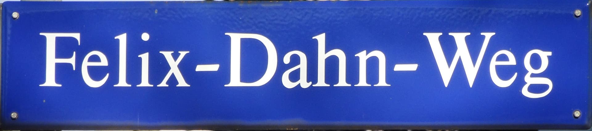 Straßenschildf Dahnweg